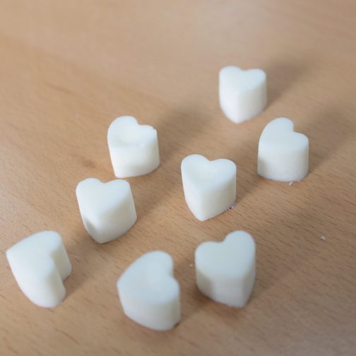 Aroma Wax Melts 60 Mini Hearts - Peppermint & Eucalyptus. - Image 2